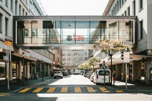 Lire la suite à propos de l’article La droite suisse à genoux devant UBS, UDC en tête